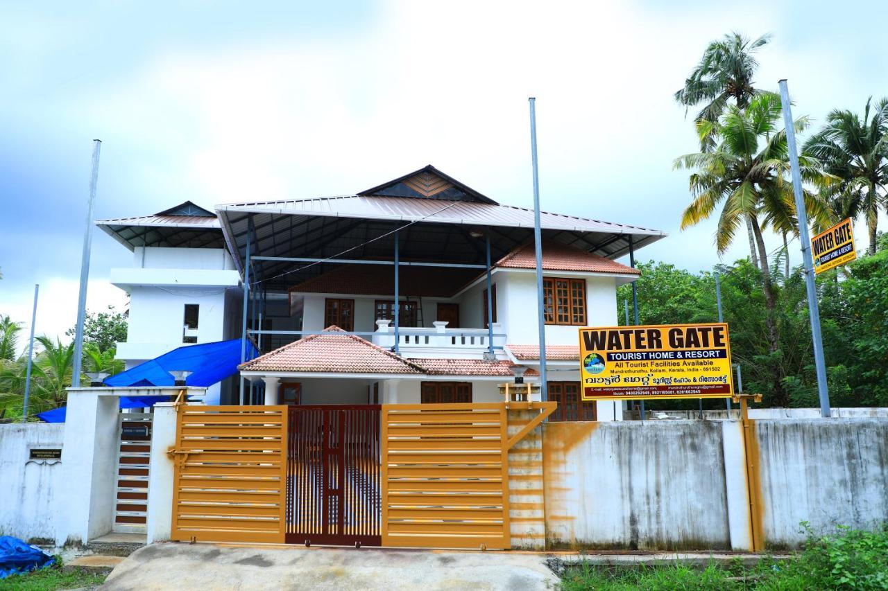 Water Gate Tourist Home And Resorts Mundrothuruth Exterior photo